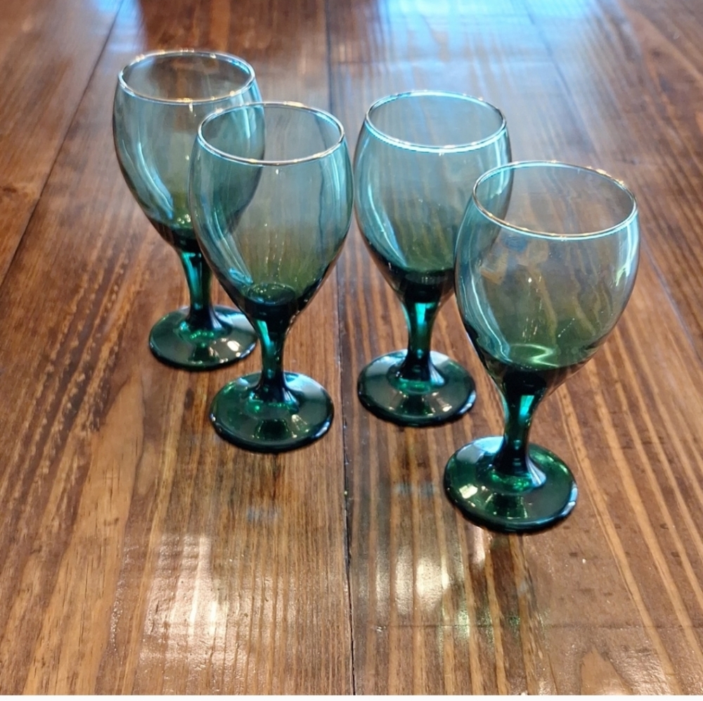 Vintage Juniper Green Teardrop Libbey Wine Glasses Set of 4
